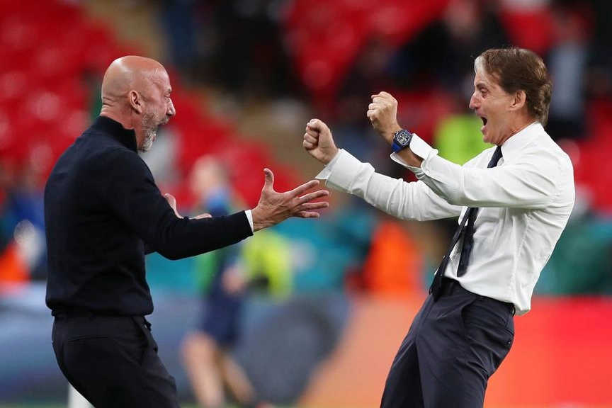 L'esultanza di Vialli e Mancini agli Europei