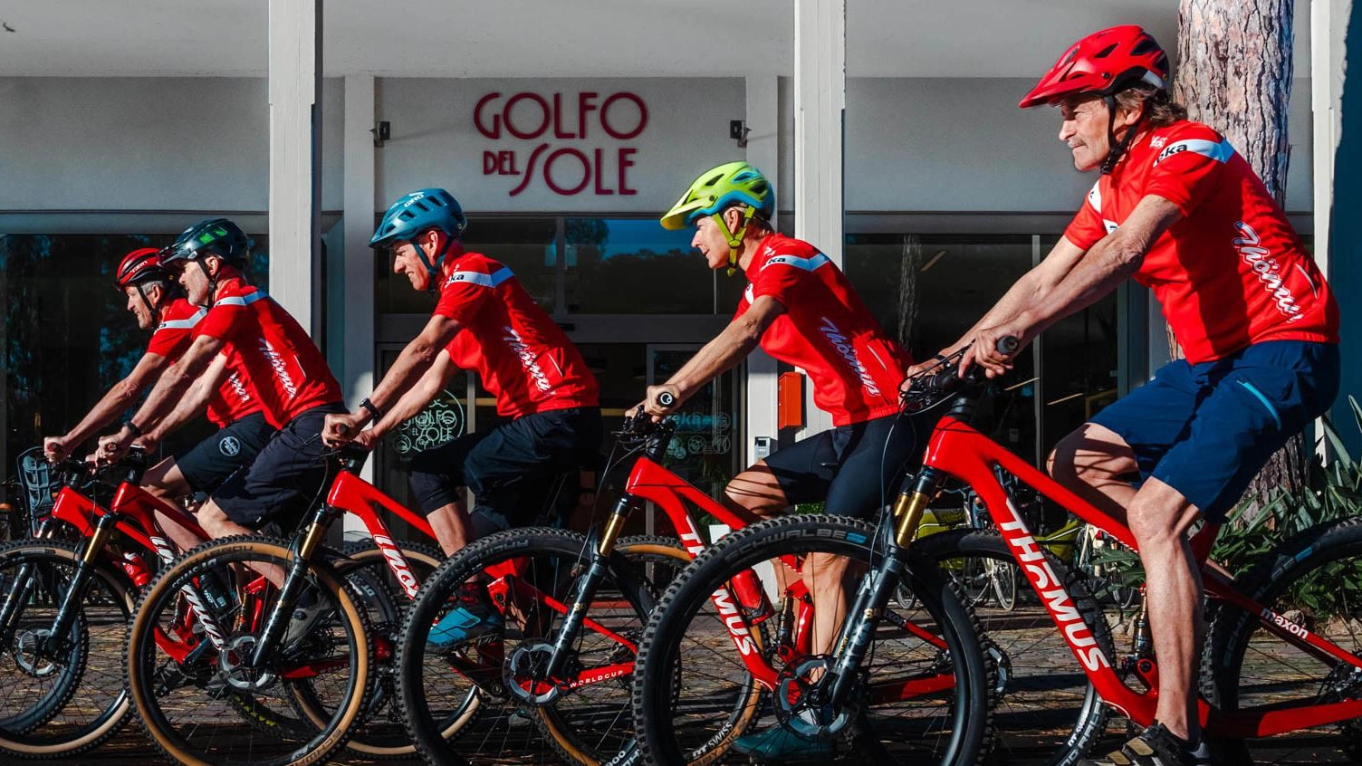 Una nuova "Bike Station" Al Golfo del Sole inaugurazione con Silvio Martinello Una nuova "Bike Station" Al Golfo del Sole inaugurazione con Silvio Martinello