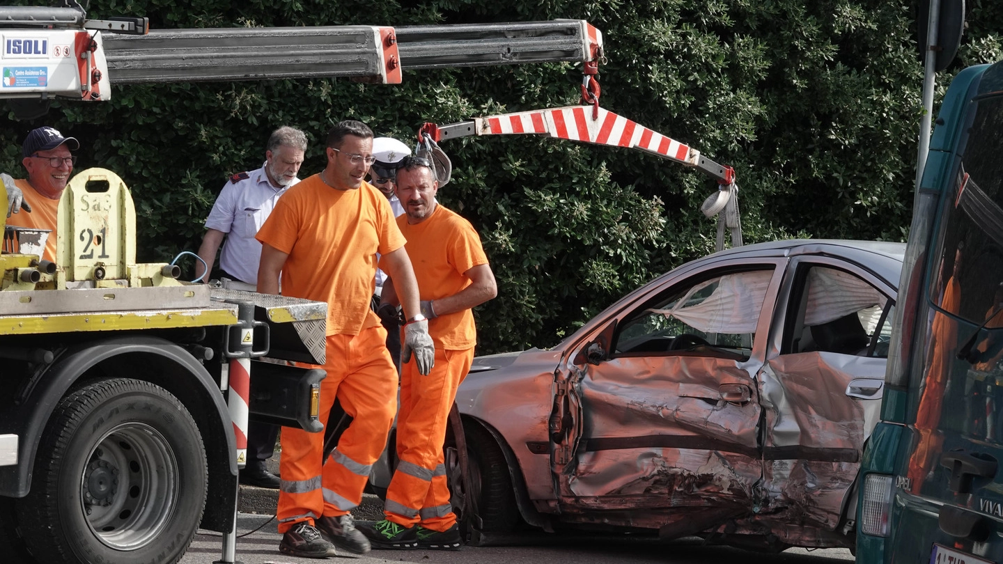 La scena dell'incidente in via Canova (Gianluca Moggi / New Press Photo)