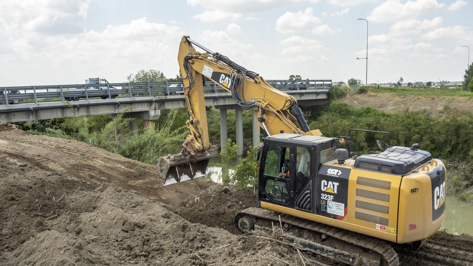 Lesioni al ponte sul Mazzadone Scatta il senso unico alternato Necessari lavori di manutenzione Lesioni al ponte sul Mazzadone Scatta il senso unico alternato Necessari lavori di manutenzione