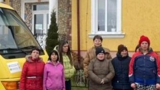 Due scuolabus, dismessi dal Comune del Golfo, ora sono in Ucraina
