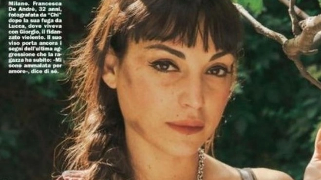 Francesca De Andrè, con i lividi sul volto, sul settimanale "Chi"