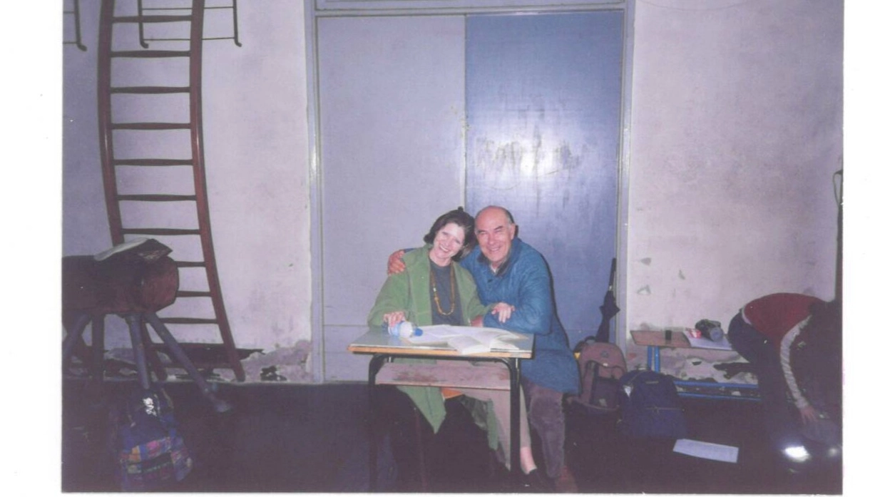 La professoressa Nenci con lo storico collaboratore scolastico del Galilei, Cinacchi La professoressa Nenci con lo storico collaboratore scolastico del Galilei, Cinacchi