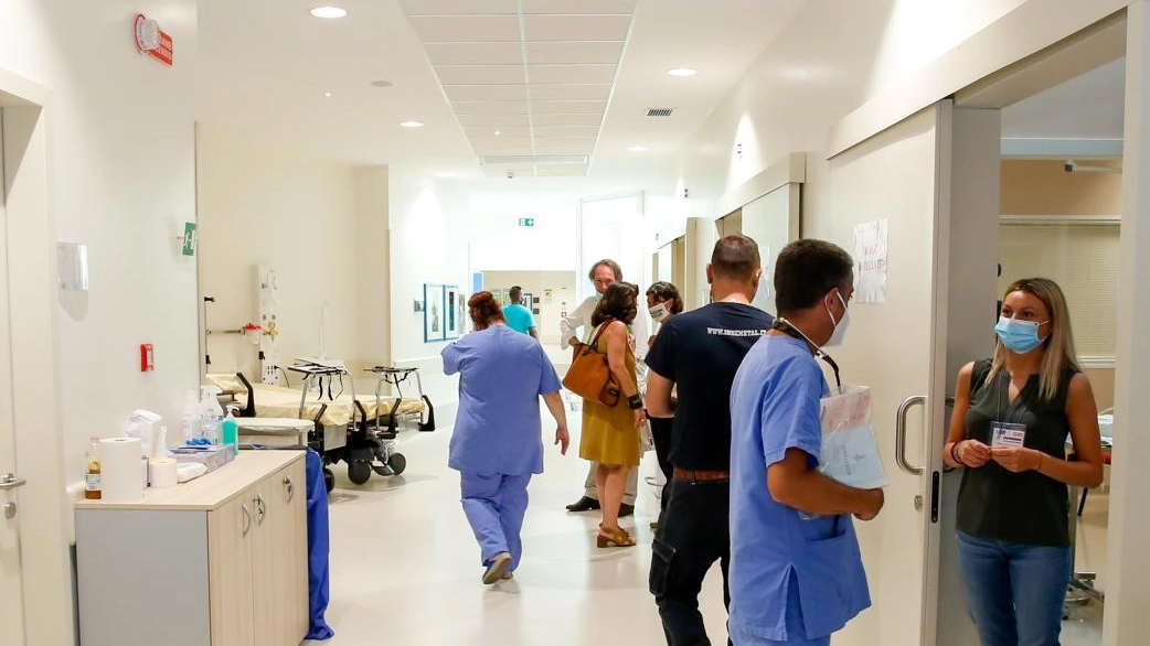 Stanze chiuse in ospedale Imprevisto risolto in extremis Stanze chiuse in ospedale Imprevisto risolto in extremis