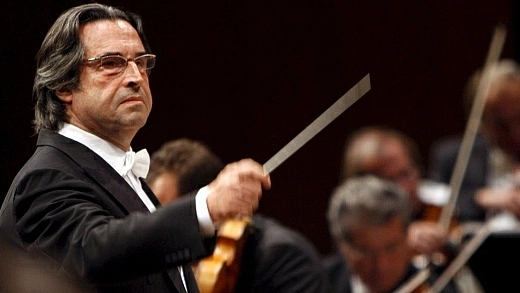 NOTE DI PACE RICORDANDO PARIGI Il maestro Riccardo Muti
