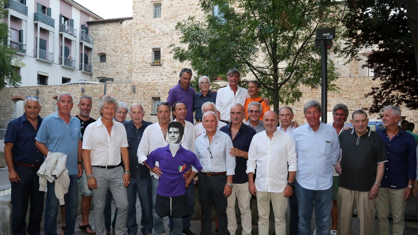 Foto di gruppo per i 70 anni di Merlo con tanti ex viola (Germogli)
