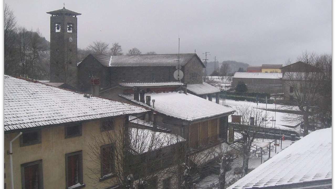 Neve a Montepiano (da webcam valbisenziometeo.it)