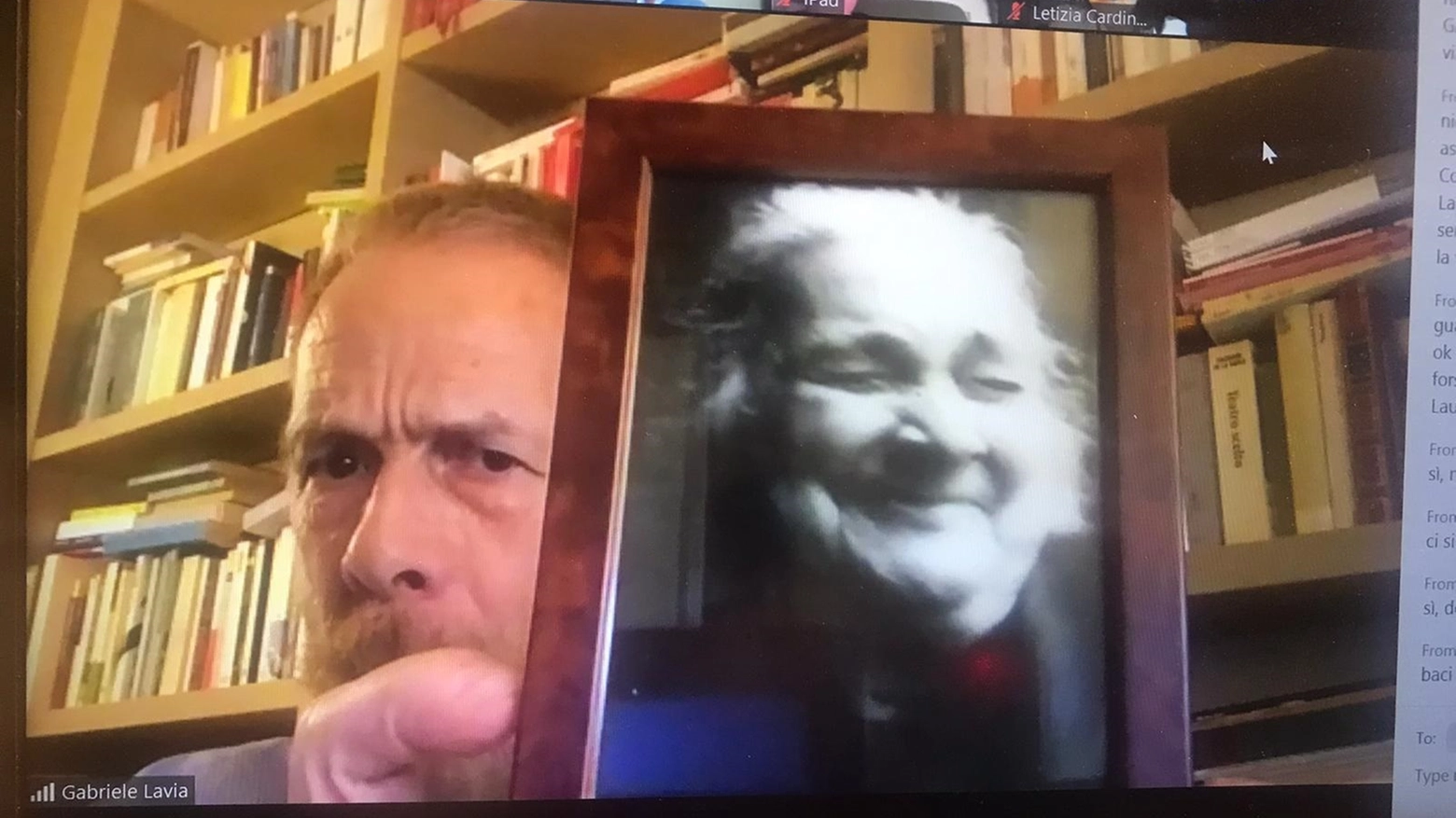 Gabriele Lavia con la foto di nonna Carmela