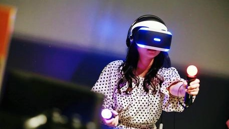 Un simulatore di realtà virtuale (foto di repertorio, fonte Ansa)