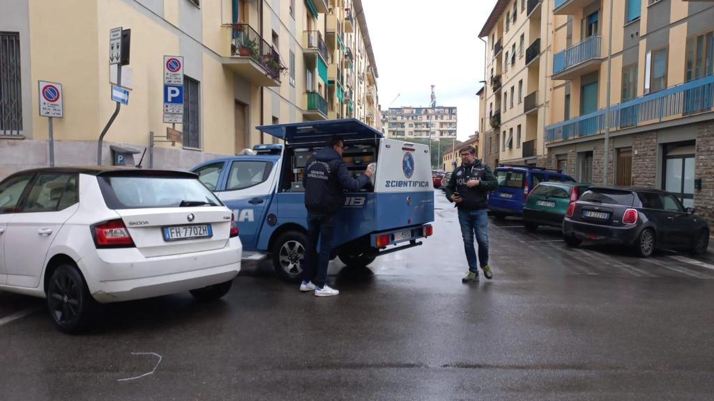 Omicidio a Firenze, indagini in corso