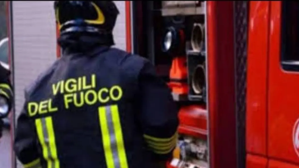 Vigili del fuoco (immagine di repertorio) Vigili del fuoco (immagine di repertorio)