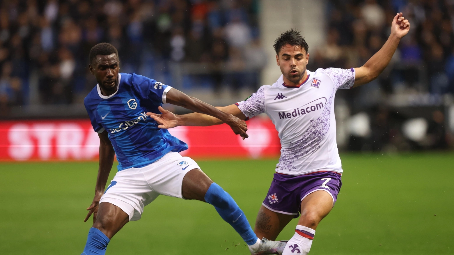 Fadera e Sottil in Genk-Fiorentina (Foto Ansa)