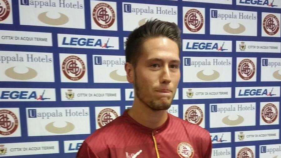 Lorenzo Gonnelli con la maglia del Livorno addosso