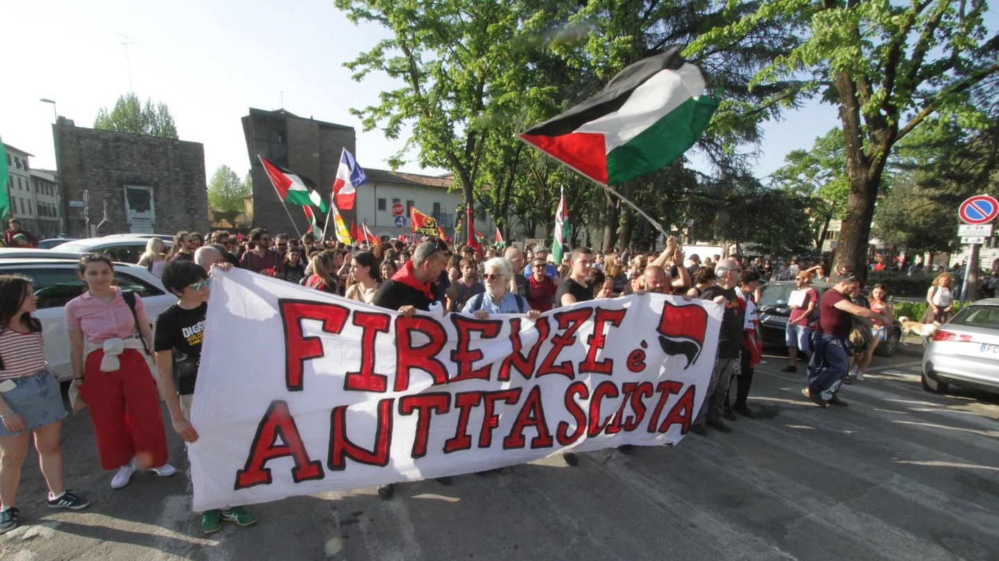 Corteo antifascista a Firenze (NewPressPhoto)