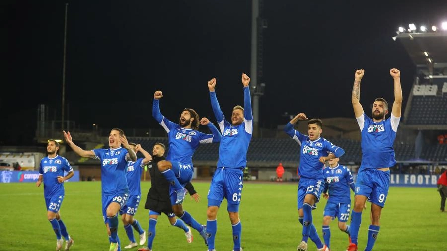 Empoli-Udinese, esultanza azzurra dopo la vittoria (Foto Germogli)
