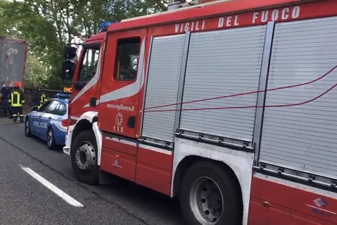Sono intervenuti anche i vigili del fuoco