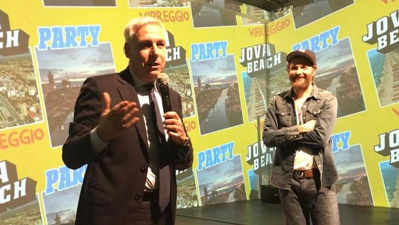 Il sindaco Del Ghingaro alla presentazione del JovaBeach Party che si è tenuta a Milano