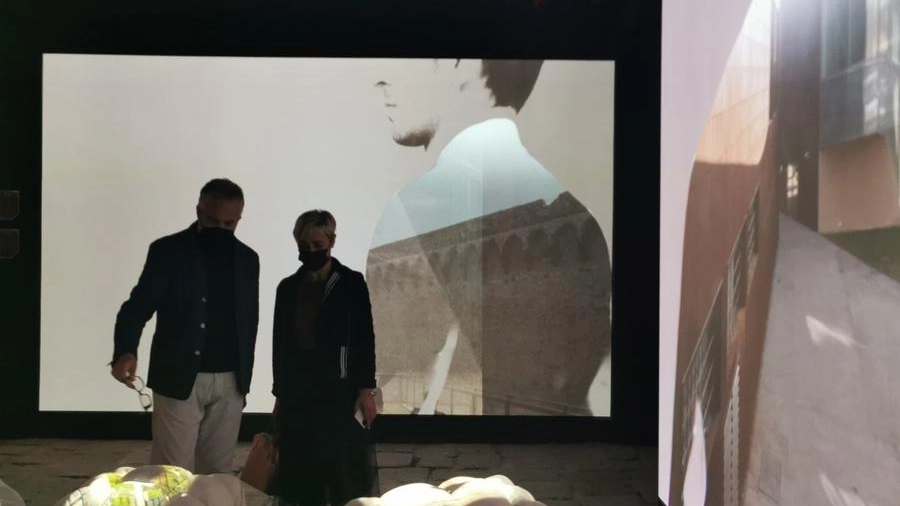 La città del tessile grande protagonista alla Biennale di archite ttura di Venezia con il modello della rigenerazione: tre super progetti