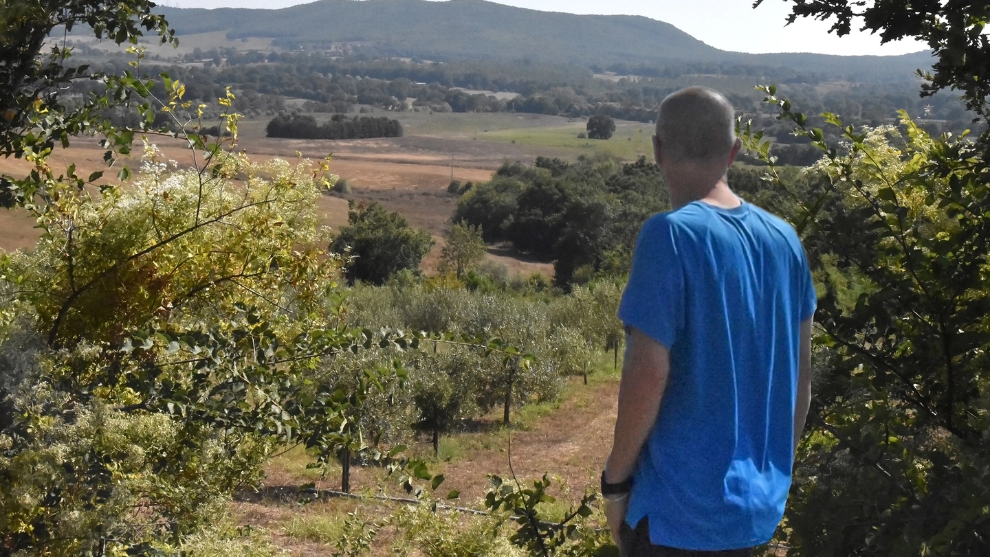 Il panorama di Montauto dove dovrebbero sorgere le otto pale eoliche