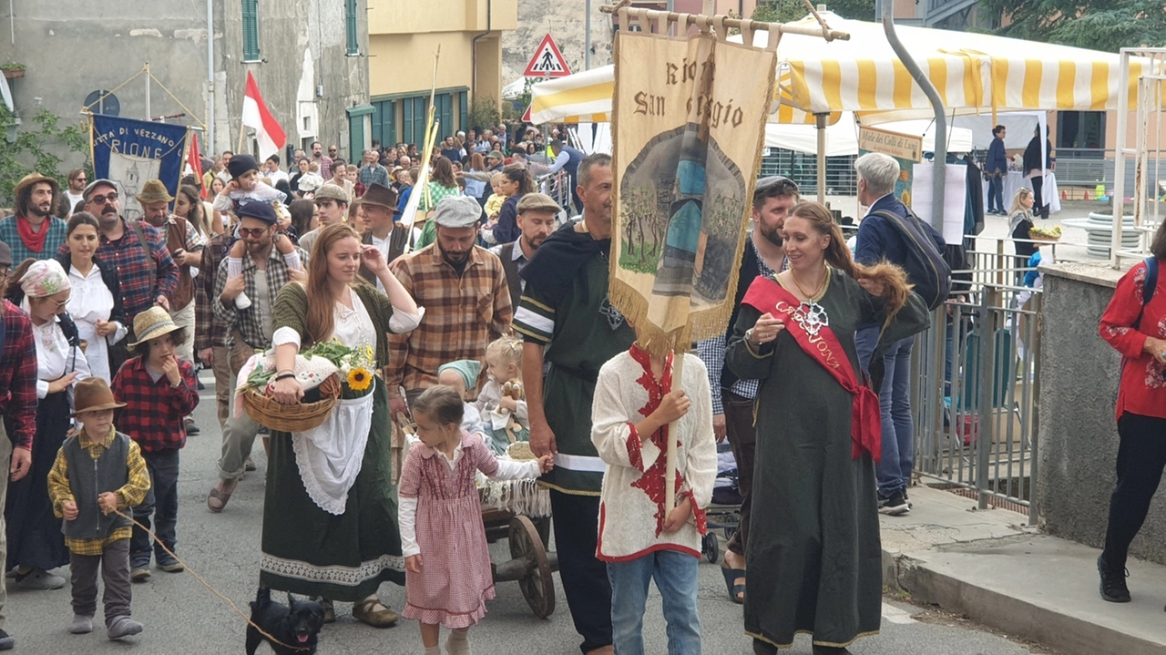 La 58ª Sagra dell’uva e del vino. Spettacoli, musica e gastronomia a contorno della sfida tra i rioni