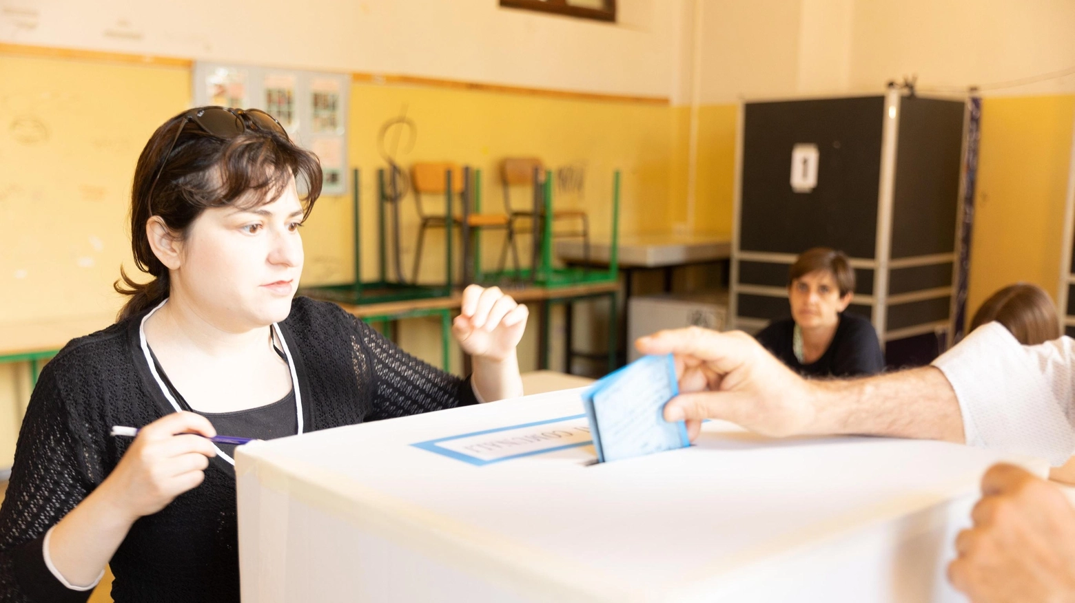 Elezioni, corsa a quattro. Spunta il nome di Arizzi: "A disposizione, vediamo" Elezioni, corsa a quattro. Spunta il nome di Arizzi: "A disposizione, vediamo"