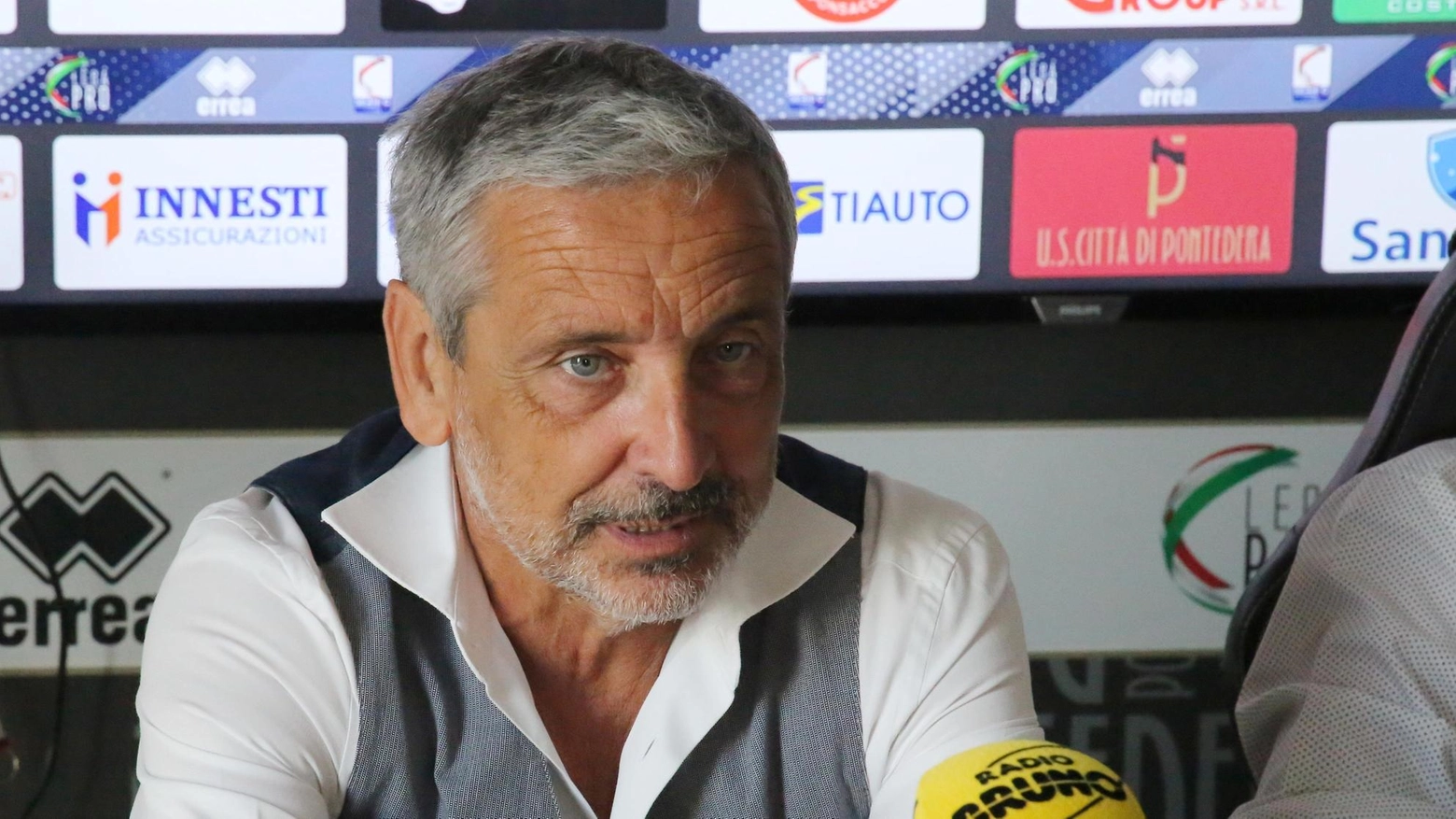 Il direttore sportivo del Pontedera analizza le difficoltà di questo periodo "Nicastro con la Vis Pesaro? E’ stata una bella storia con lui, ma è finita".
