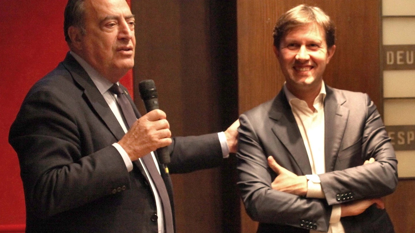 Il direttore de "La Nazione", Francesco Carrassi, e il sindaco Dario Nardella (Pressphoto)
