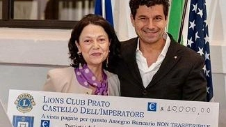Moda e solidarietà a favore di Att Moda e solidarietà a favore di Att