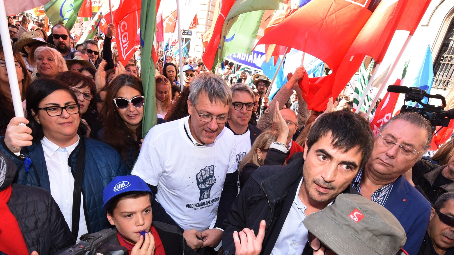 Manifestazione dipendenti Perugina con Landini
