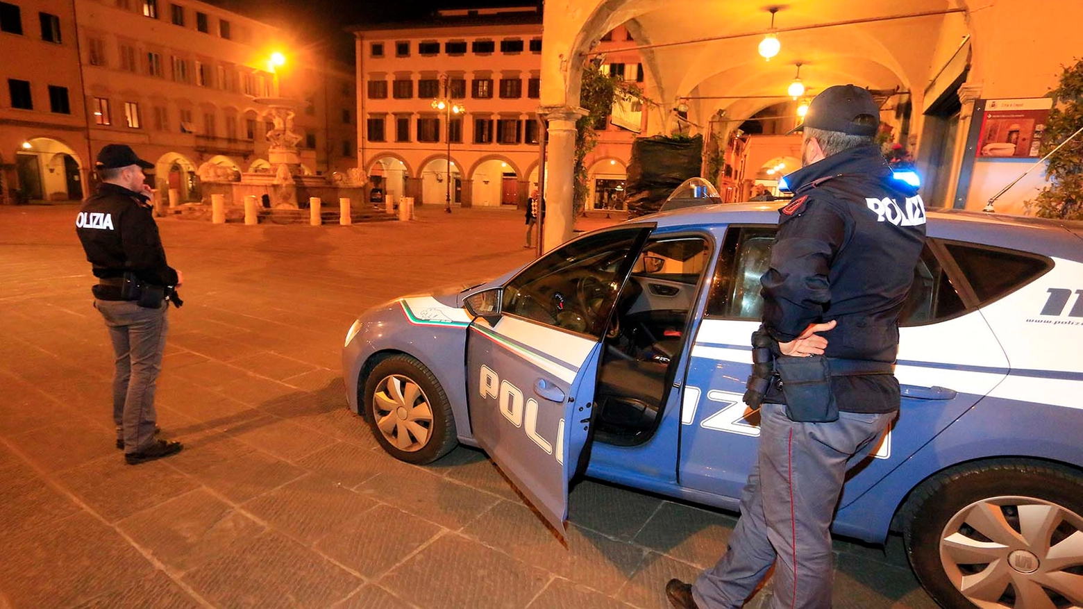 Allarme bomba in piazza dei Leoni. Foto Gianni Nucci/Fotocronache Germogli
