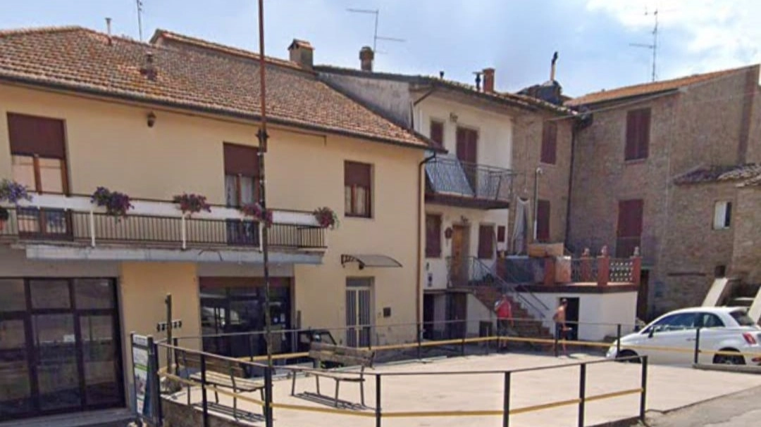 Piazza Le Poggiola Piazza Le Poggiola
