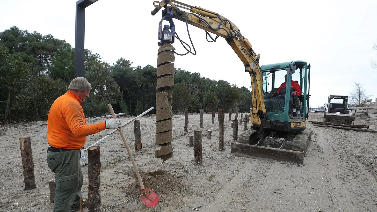 Tesoretto da 27 milioni Cambia il volto della città Ecco i cantieri alle porte Si parte col teatro Bucci Tesoretto da 27 milioni Cambia il volto della città Ecco i cantieri alle porte Si parte col teatro Bucci