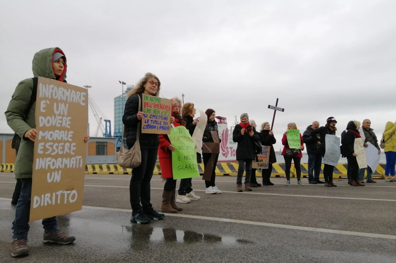 La manifestazione di stamani a Piombino