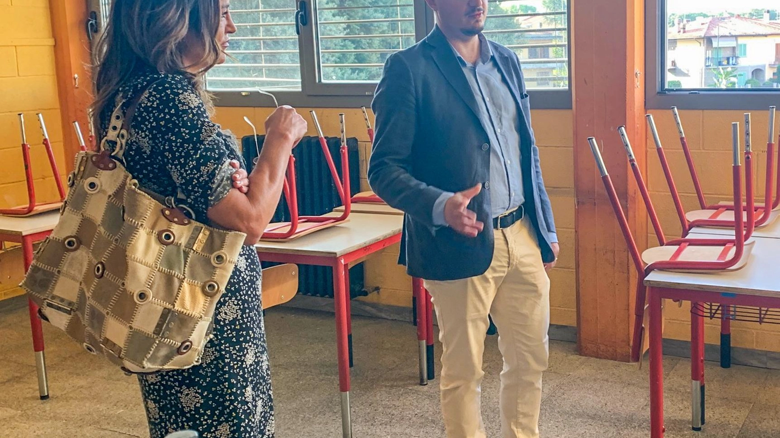 Prima campanella, tutto pronto. Ultimo sopralluogo nelle scuole-cantiere Prima campanella, tutto pronto. Ultimo sopralluogo nelle scuole-cantiere
