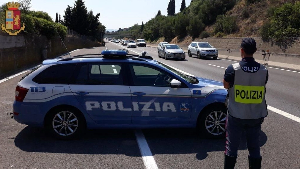 Una volante della polizia di Siena 