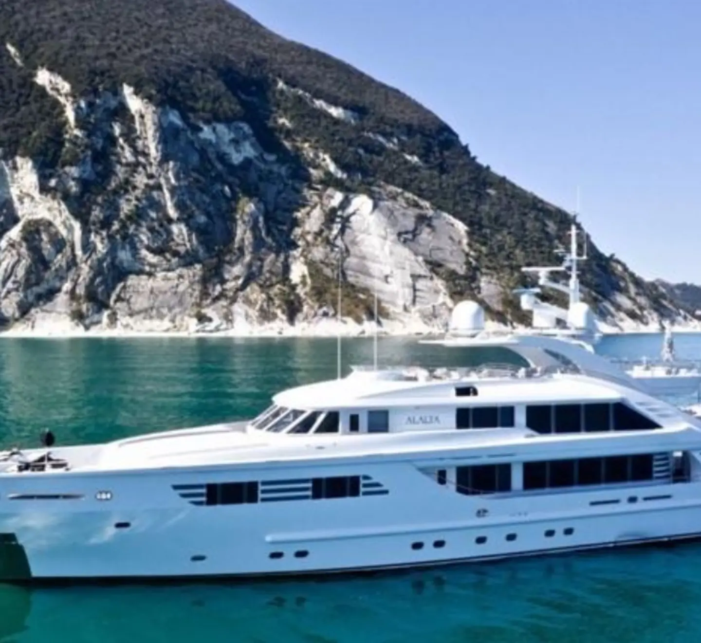 L’armatore russo non paga. Sequestrato superyacht