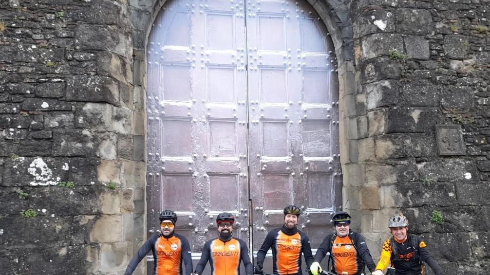 Porta Fiorentina sbarrata Il pesce d’aprile è servito Porta Fiorentina sbarrata Il pesce d’aprile è servito