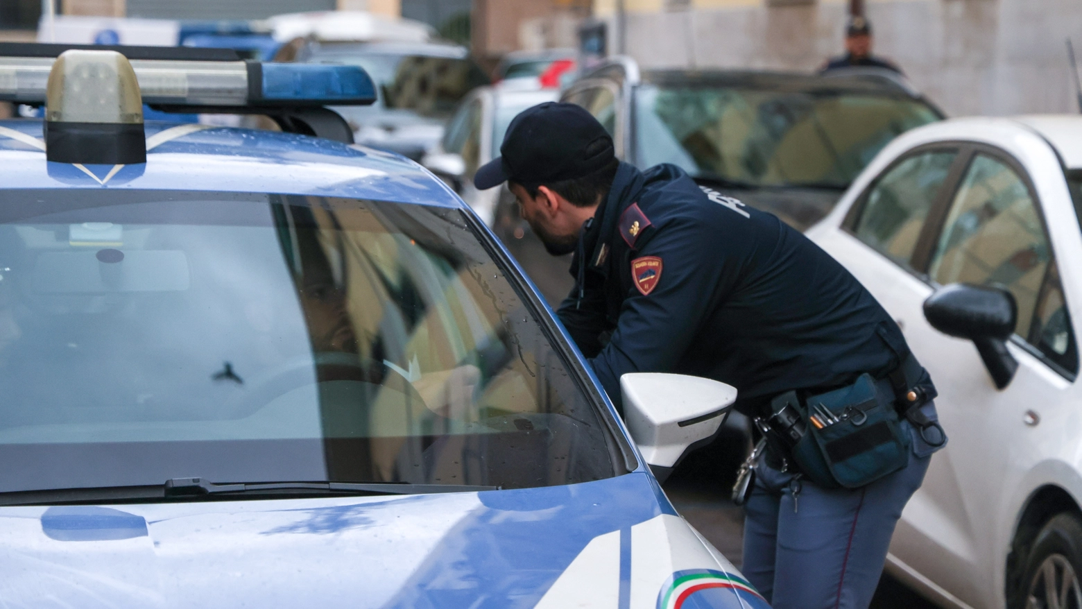 Moreno Del Casino, 72 anni, titolare del Bar Eden, racconta: "Mi ha sferrato un cazzotto. E poi se n’è andato dicendo ’Ti ammazzo’. Tutto per soli 20 euro"