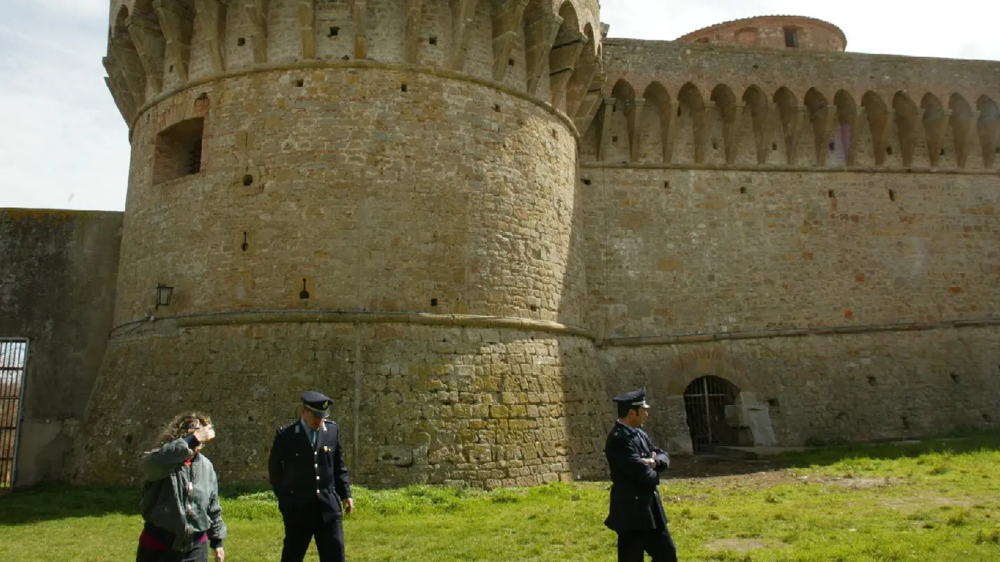 Il carcere fu costruito da Lorenzo il Magnifico dopo il sacco di Volterra