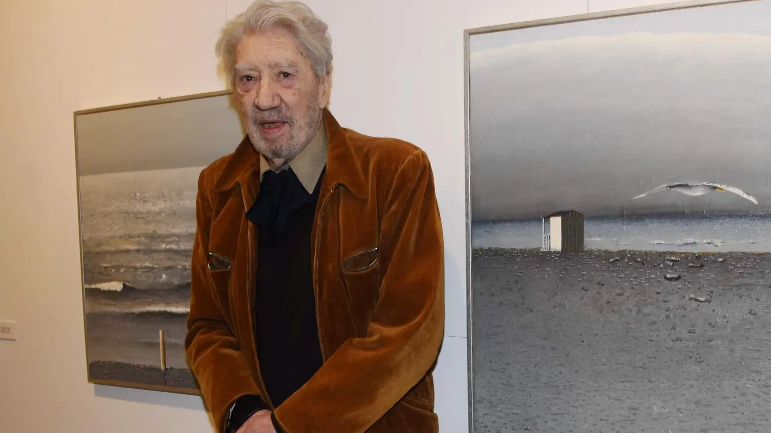 La Galleria Luporini Oltre la metafisica: "I dipinti della spiaggia guarderanno il mare" La Galleria Luporini Oltre la metafisica: "I dipinti della spiaggia guarderanno il mare"