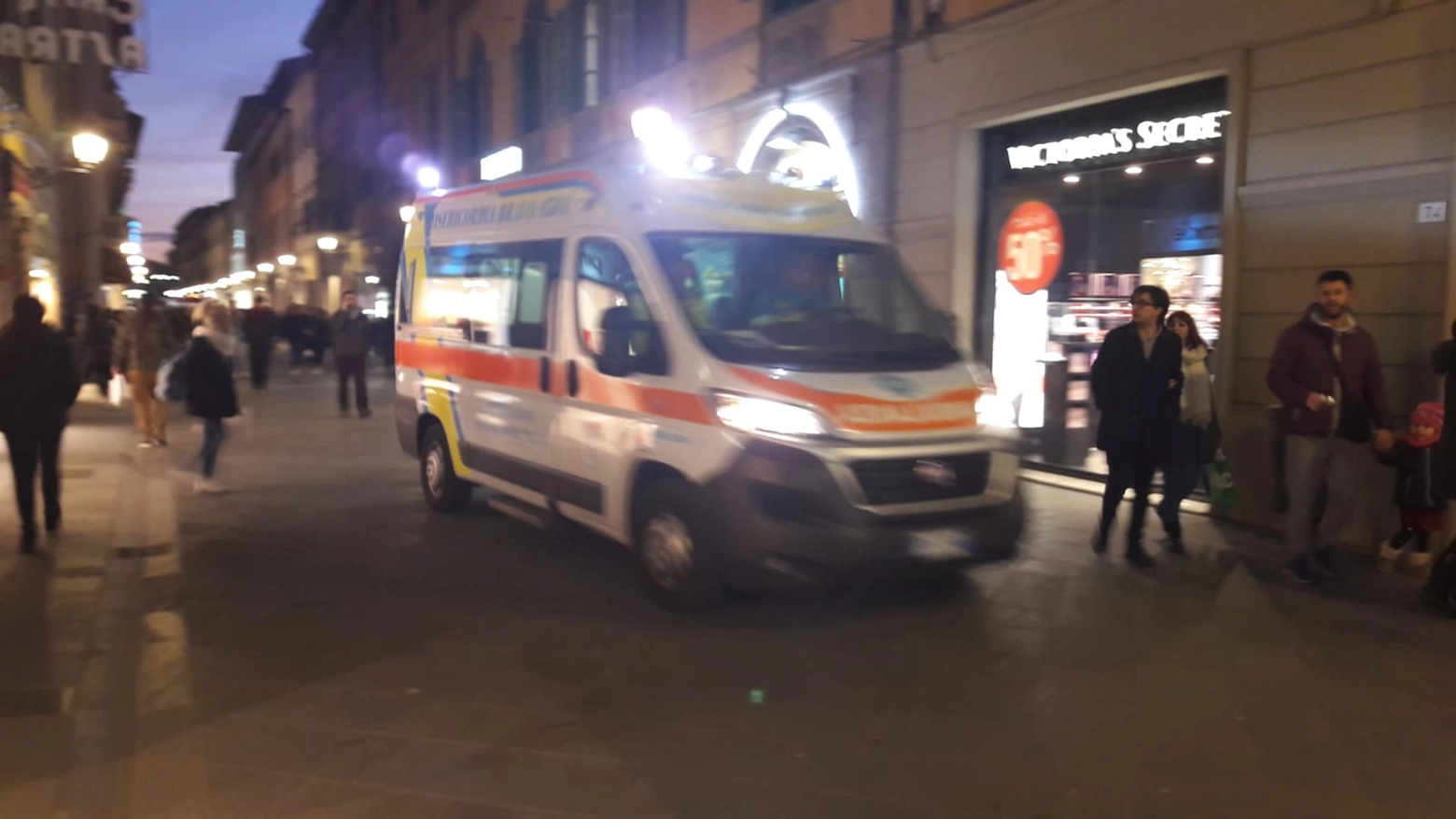 L'ambulanza che ha soccorso il vigilante