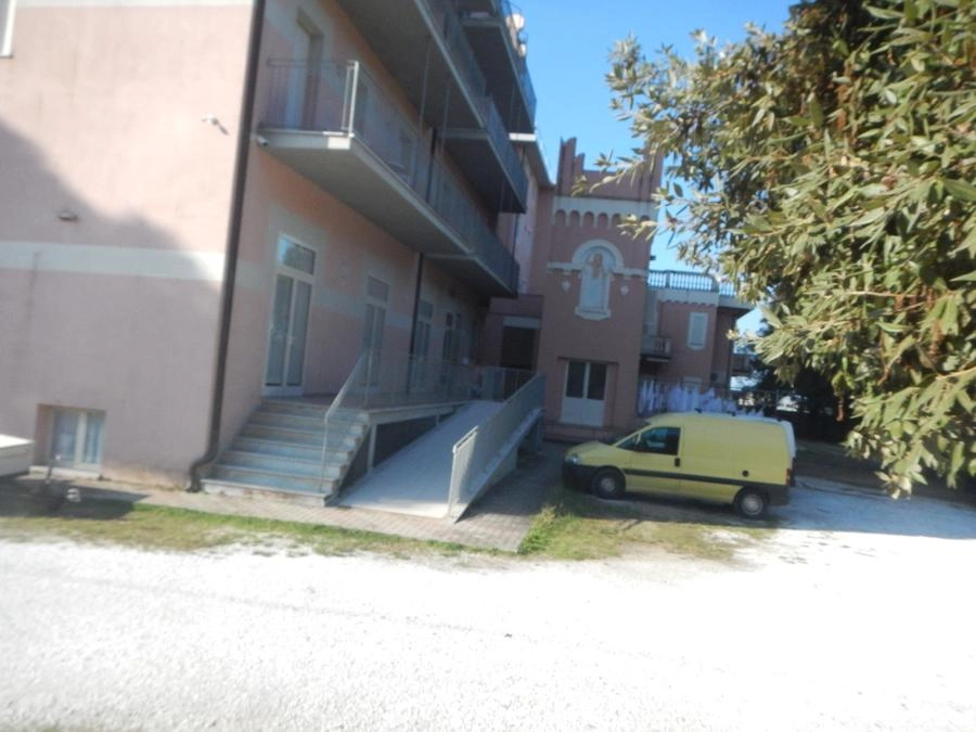 immagine di sfondo 3