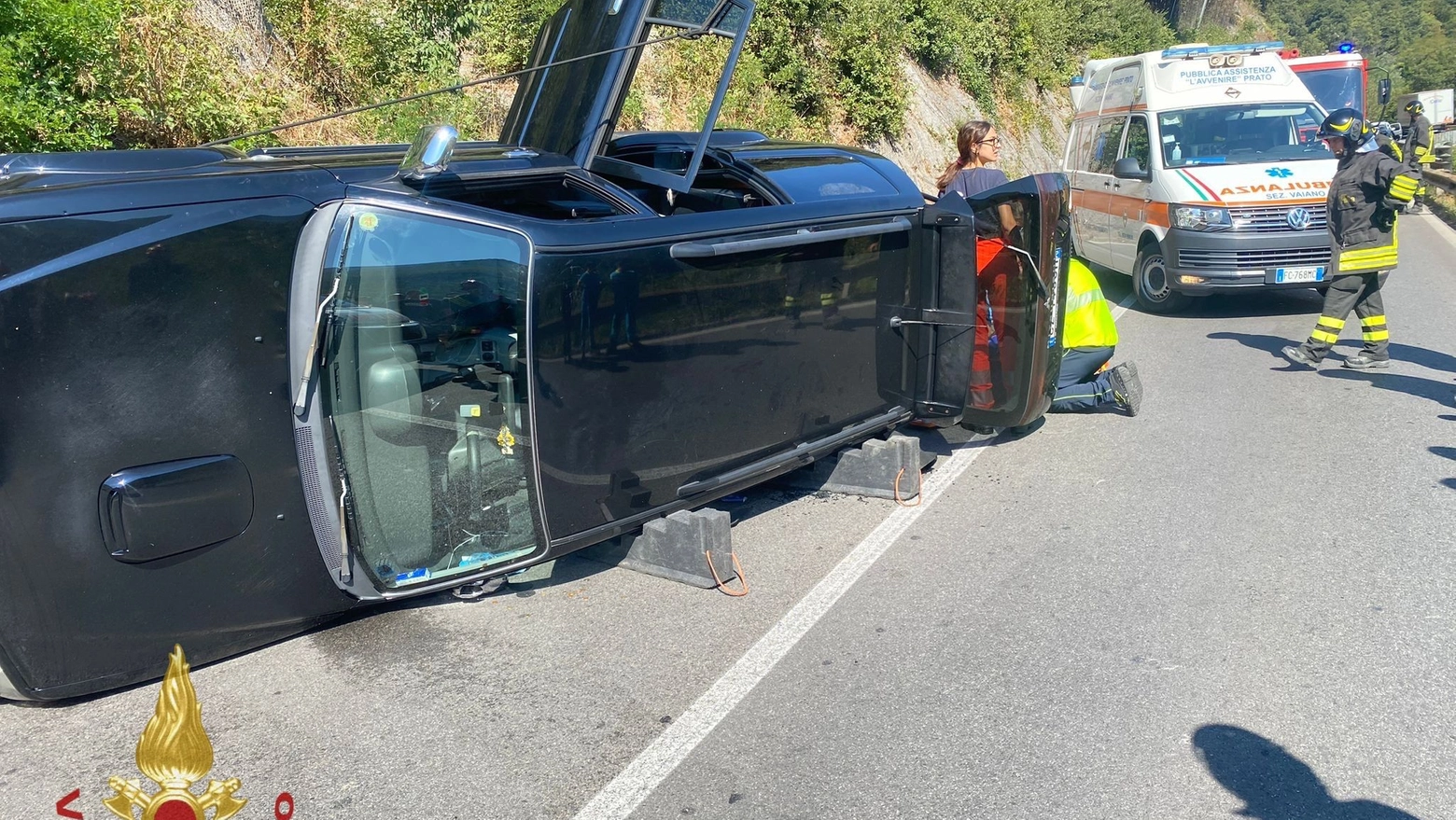 L'incidente avvenuto a Vaiano (Foto Vigili del fuoco) L'incidente avvenuto a Vaiano (Foto Vigili del fuoco)