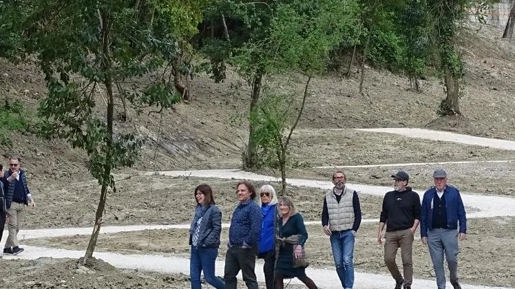 Ultimi lavori alla nuova strada nel Cencione, poi l’inaugurazione Ultimi lavori alla nuova strada nel Cencione, poi l’inaugurazione