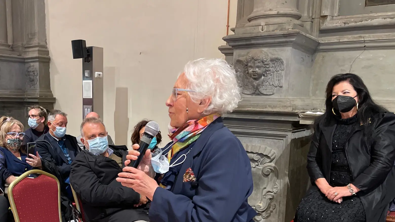 Ce lo dà lei Severini: Lilly Magi e il suo libro nella cornice di Cortona Ce lo dà lei Severini: Lilly Magi e il suo libro nella cornice di Cortona