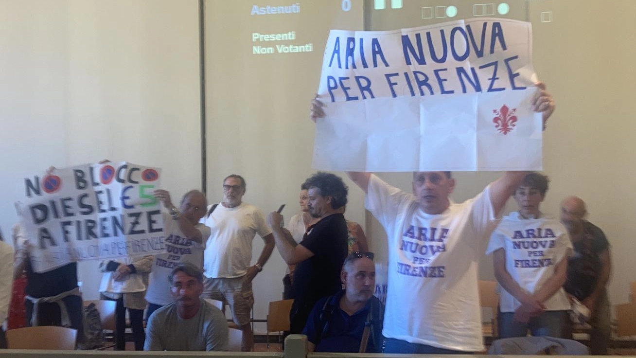 Protesta contro il blocco delle auto diesel Euro 5 a Firenze Protesta contro il blocco delle auto diesel Euro 5 a Firenze