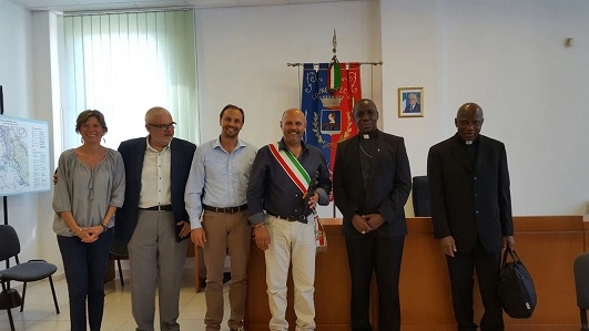 Il vescovo nigeriano di Orlu ha incontrato il sindaco Lippi a palazzo civico