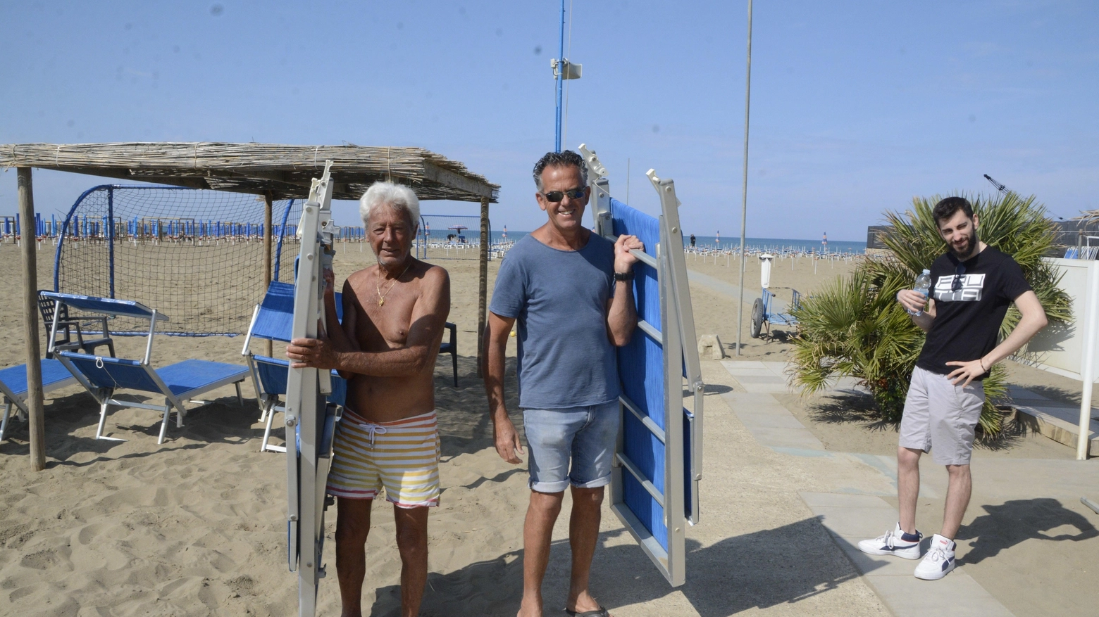 Bolkestein, spiragli "Bisogna uscire da questa incertezza Andiamo avanti così" Bolkestein, spiragli "Bisogna uscire da questa incertezza Andiamo avanti così"
