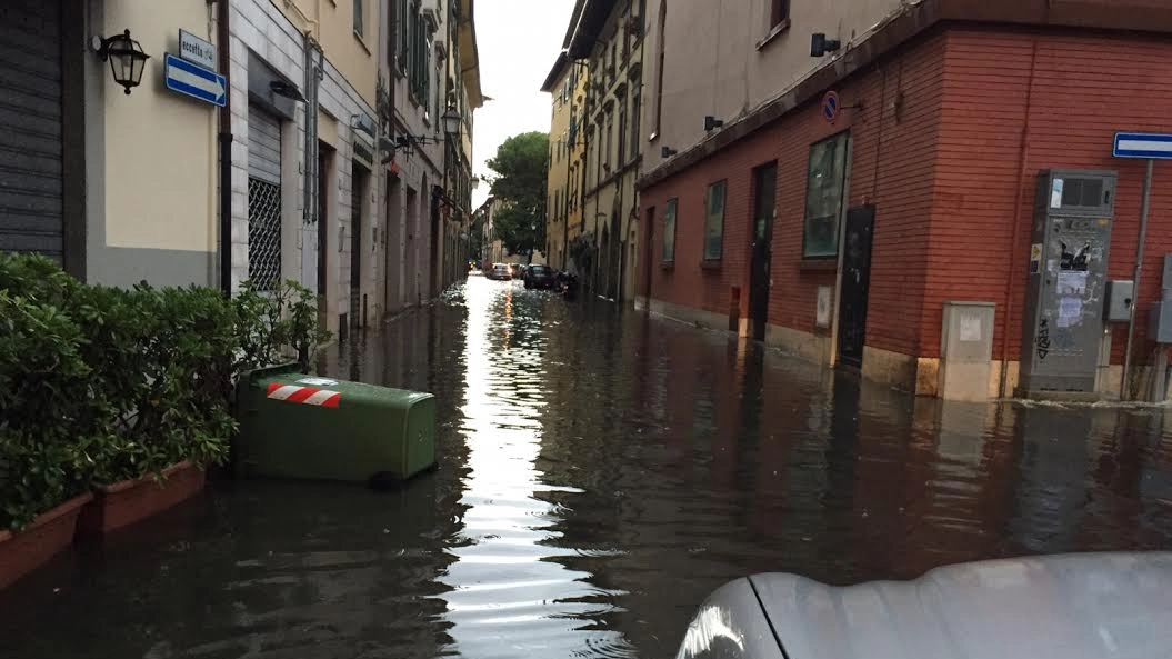 Pisa, strade allagate