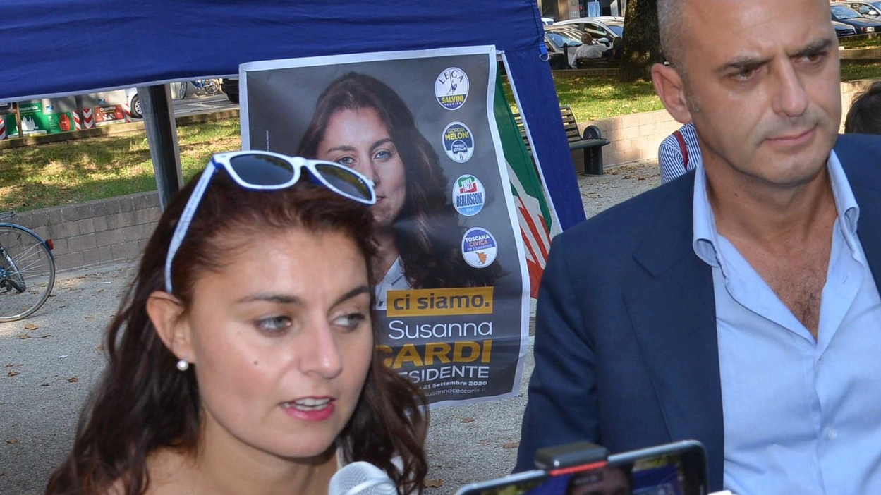 Susanna Ceccardi ieri ad Arezzo con il deputato di Forza Italia Stefano Mugnai